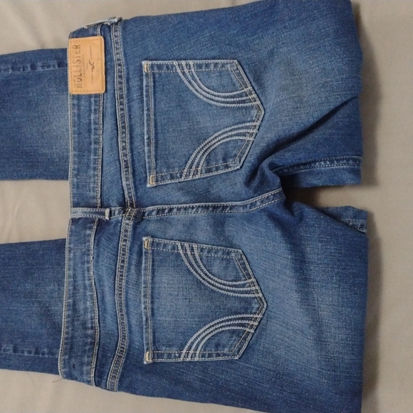 Hollister Juniors Skinny Jeans* Size 7 R* Excellent Used Condition* - Picture 5 of 5